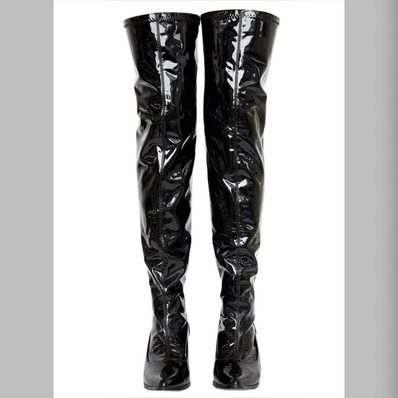 Megan Boot - Picture 4 of 4